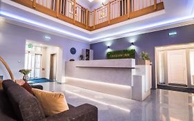 Cassian Inn